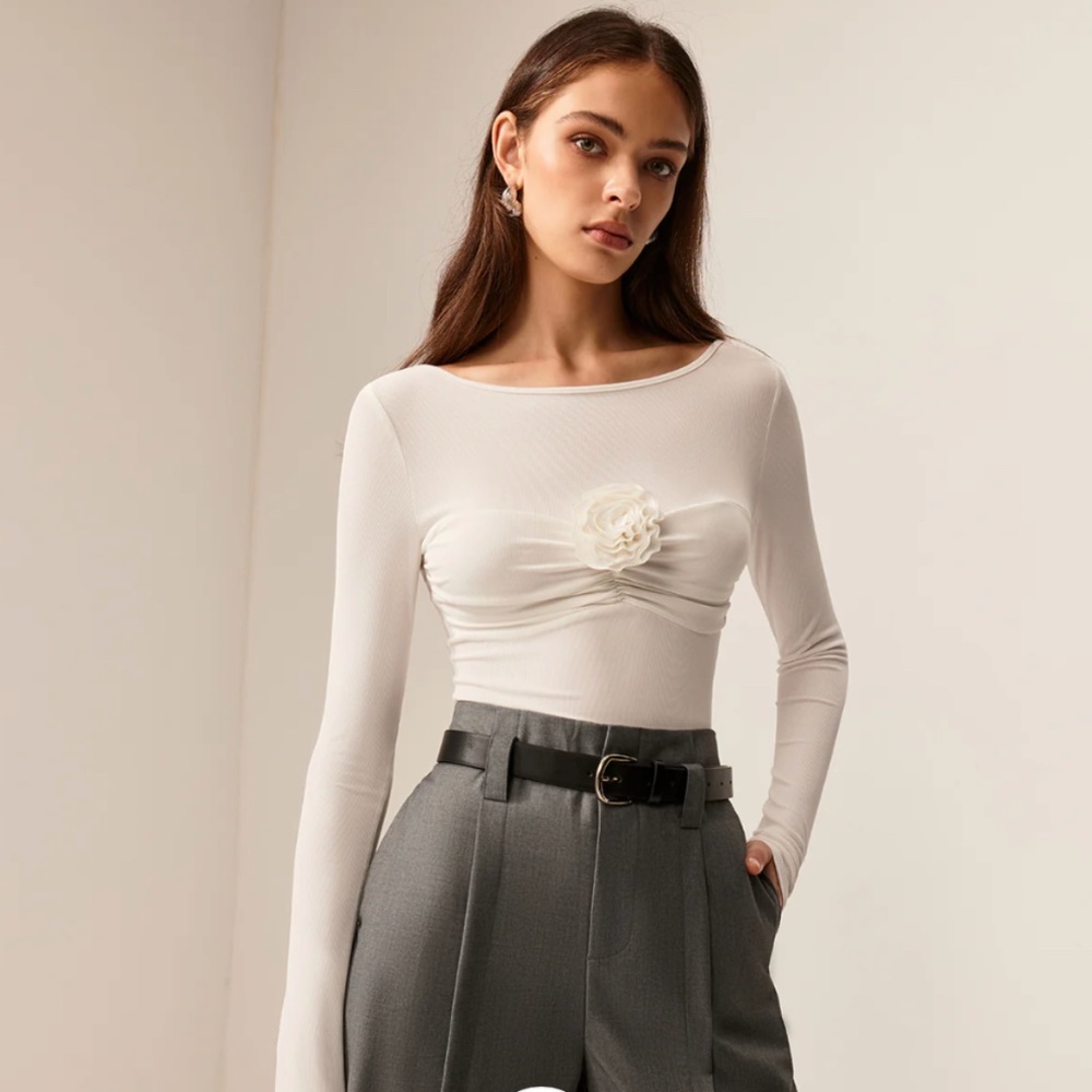 Commense 3D Flower Pleated Long Sleeve T-Shirt